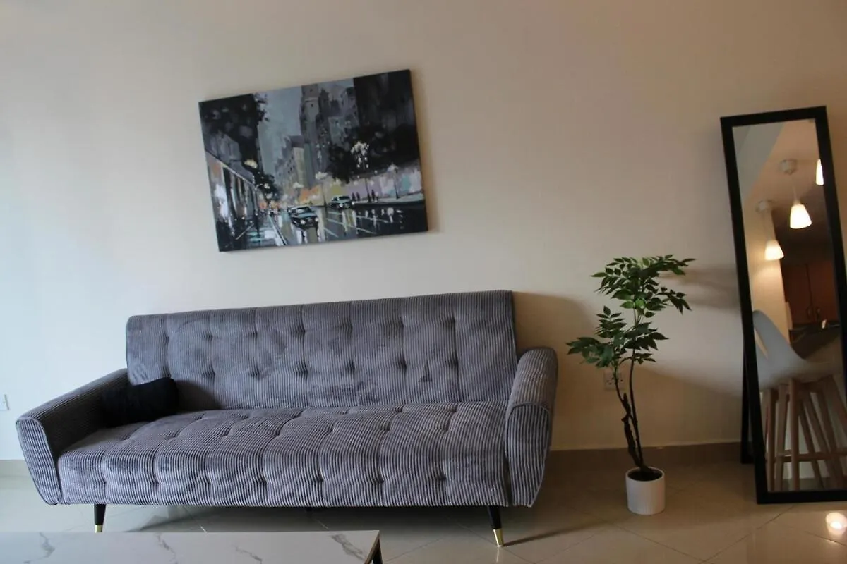 One Bed Apartment At A Great Location In Dubai Marina