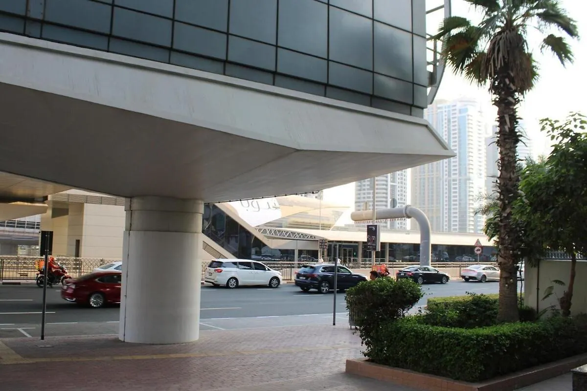 One Bed Apartment At A Great Location In Dubai Marina United Arab Emirates